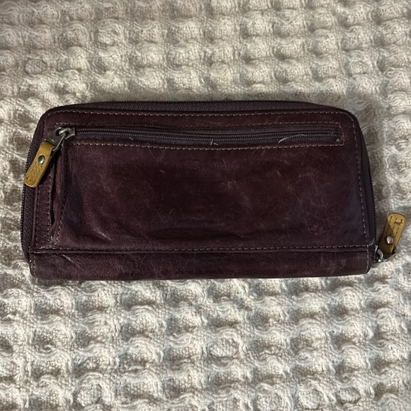 Preowned Fossil purple leather wallet - Picture 2 of 7